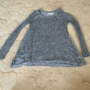 Hollister women’s size small, gray, long sleeve